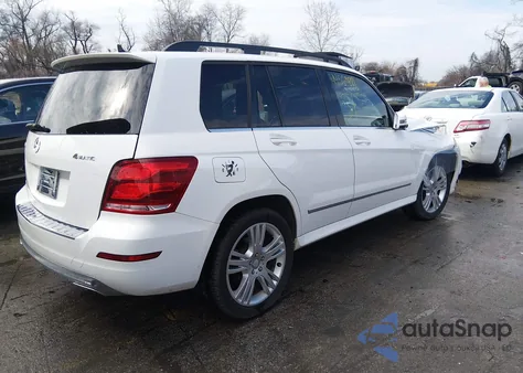2015 Mercedes-Benz Glk 350 4Matic z USA, uszkodzony, nr VIN WDCGG8JB9FG411111
